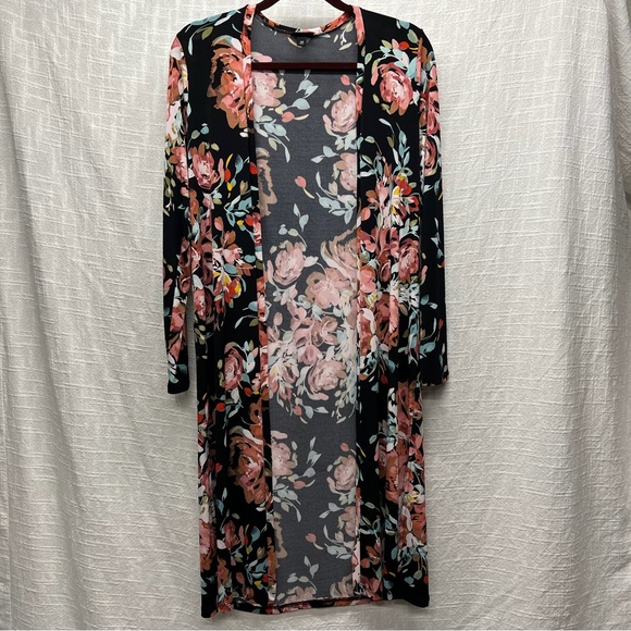 Torrid Black Floral Cardigan - Plus Size 00 - Picture 6 of 11